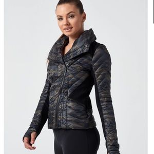 Motion Panel Puffer. Great condition. Worn once